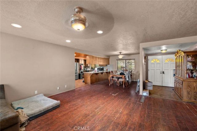 7659 Arcadia Avenue, Hesperia, CA 92345