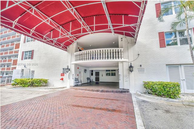 3660 NE 166th Street 205, North Miami Beach, FL 33160