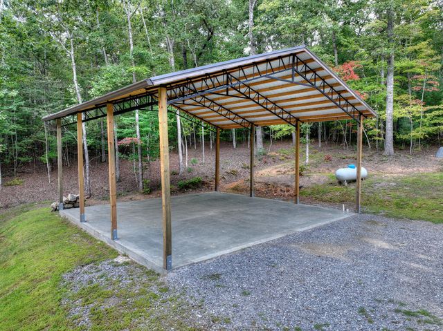 185 Pine Lane, Mineral Bluff, GA 30559