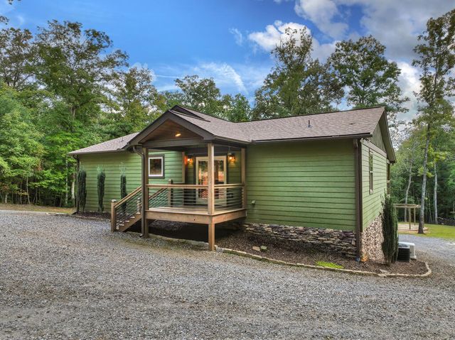 185 Pine Lane, Mineral Bluff, GA 30559