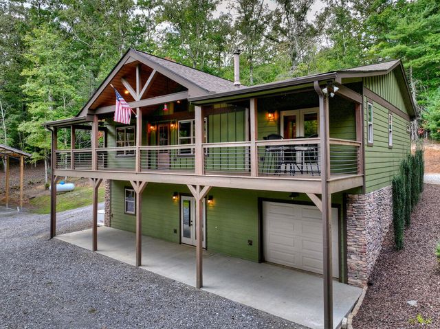 185 Pine Lane, Mineral Bluff, GA 30559
