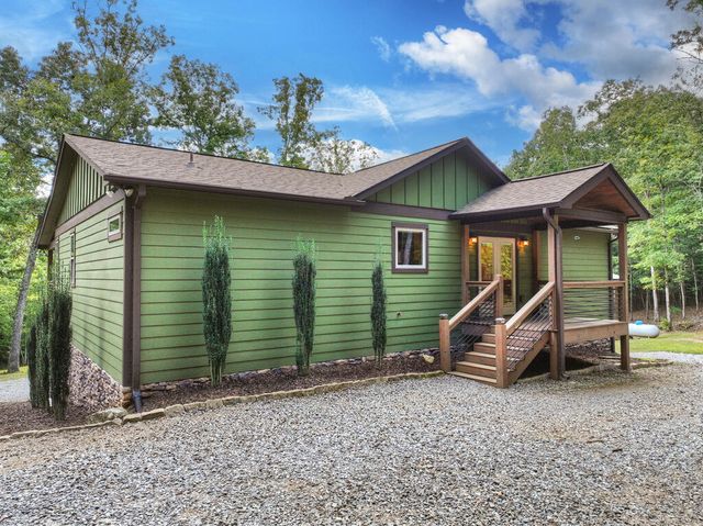 185 Pine Lane, Mineral Bluff, GA 30559