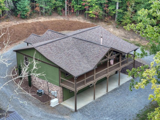 185 Pine Lane, Mineral Bluff, GA 30559