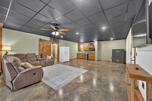 185 Pine Lane, Mineral Bluff, GA 30559