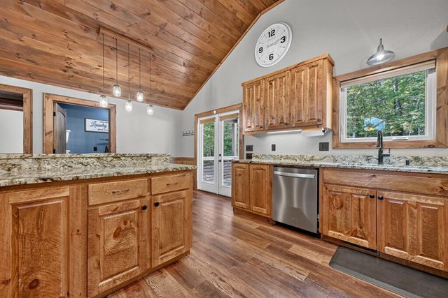 185 Pine Lane, Mineral Bluff, GA 30559