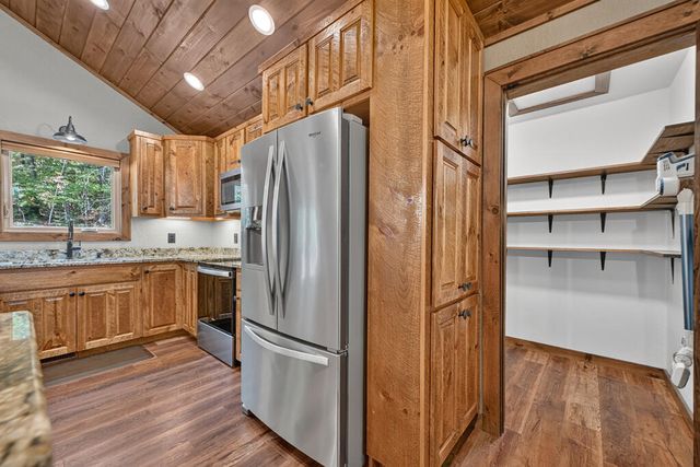 185 Pine Lane, Mineral Bluff, GA 30559