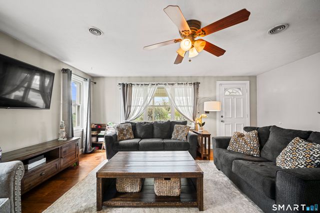 75 Garland Street, Springfield, MA 01118