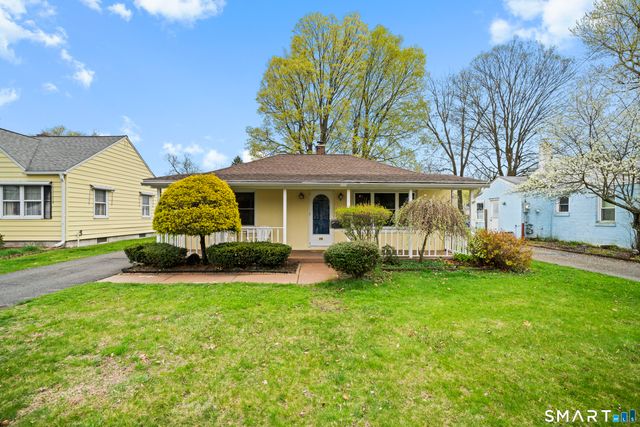 75 Garland Street, Springfield, MA 01118