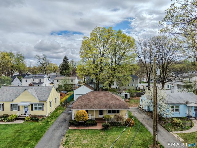 75 Garland Street, Springfield, MA 01118