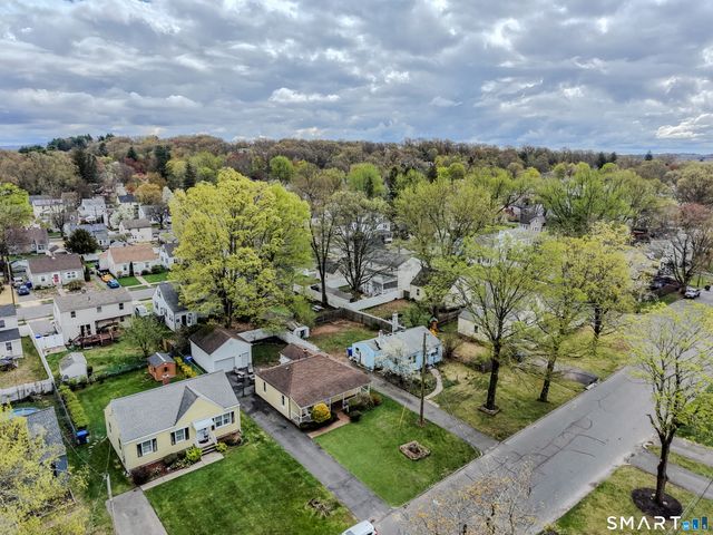 75 Garland Street, Springfield, MA 01118