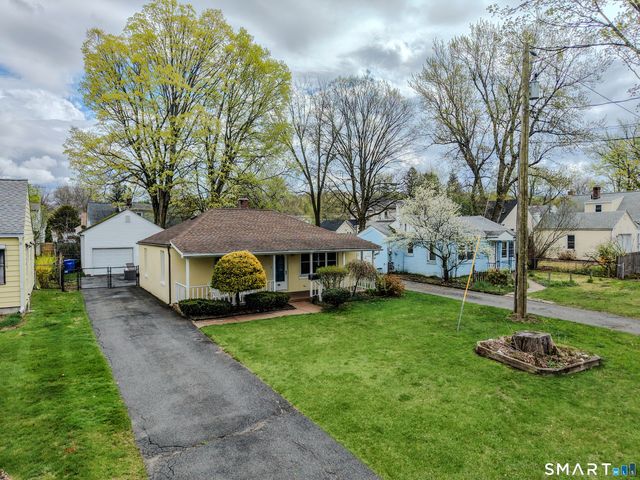 75 Garland Street, Springfield, MA 01118