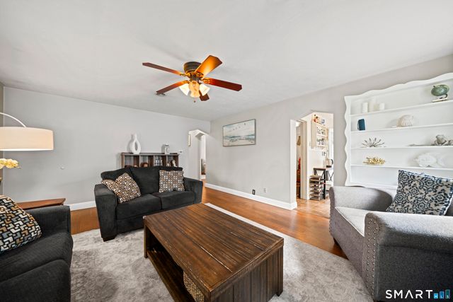 75 Garland Street, Springfield, MA 01118