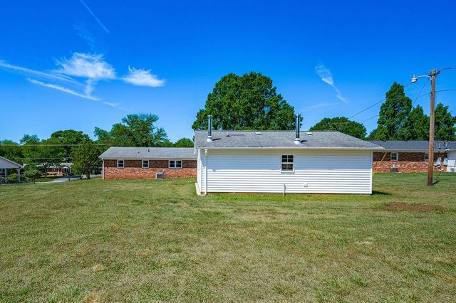 230 Blalock Road, Boiling Springs, SC 29316