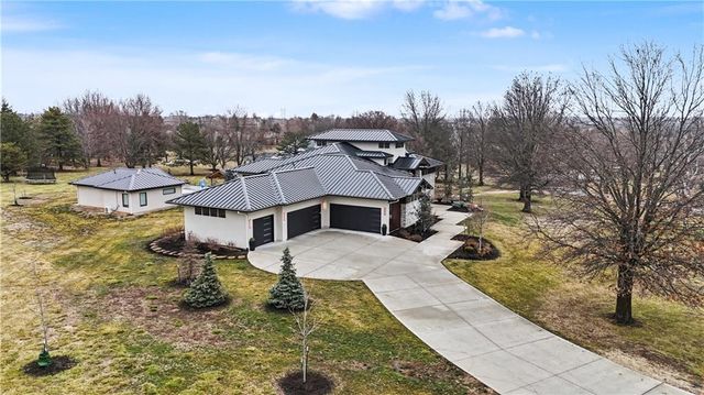 21100 W 105th Street, Olathe, KS 66061
