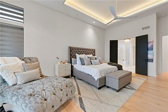 21100 W 105th Street, Olathe, KS 66061