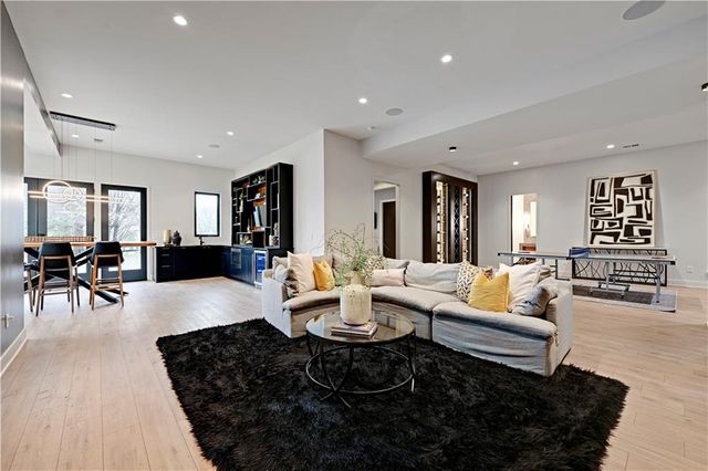 21100 W 105th Street, Olathe, KS 66061