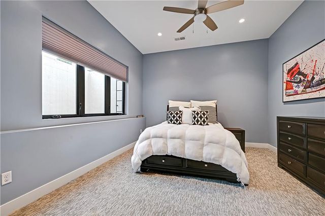 21100 W 105th Street, Olathe, KS 66061