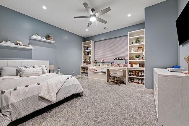 21100 W 105th Street, Olathe, KS 66061