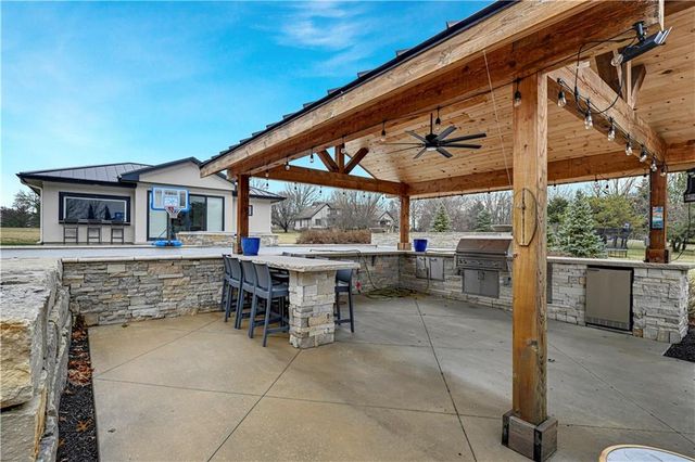 21100 W 105th Street, Olathe, KS 66061