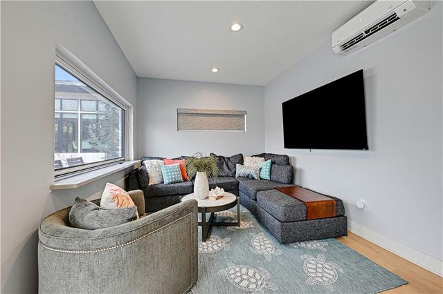 21100 W 105th Street, Olathe, KS 66061