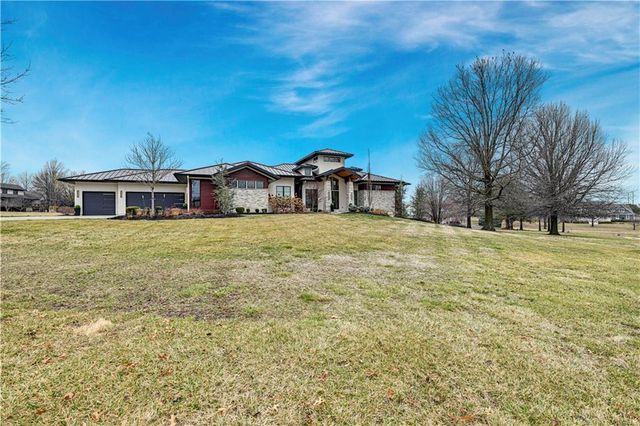 21100 W 105th Street, Olathe, KS 66061