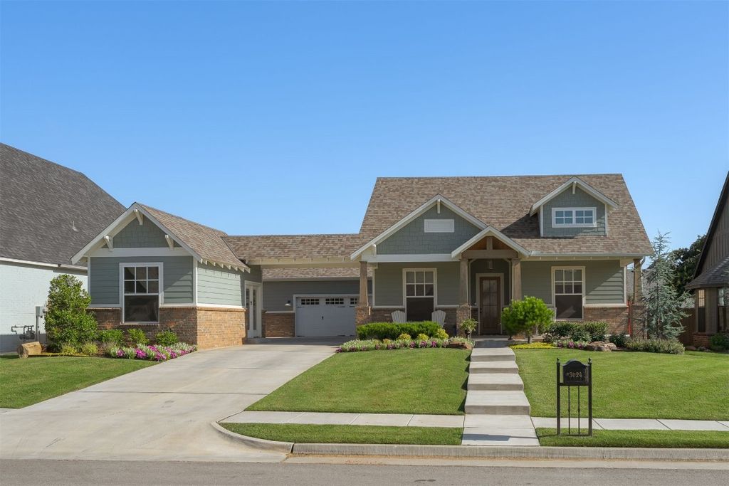 3624 Utica Square Drive, Edmond, OK 73034