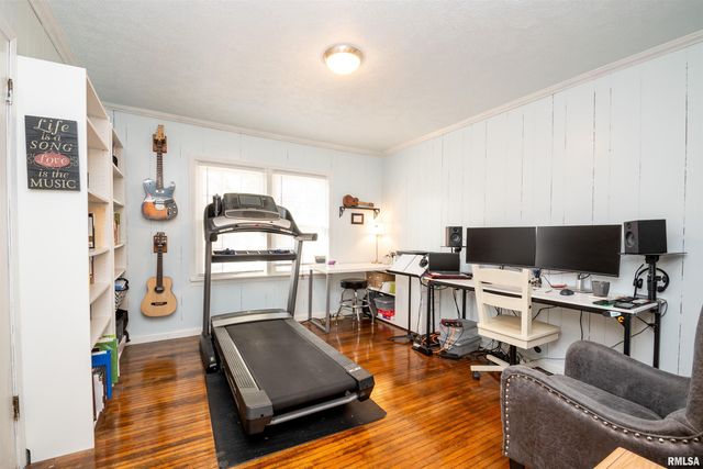 3113 N BIGELOW Street, Peoria, IL 61604