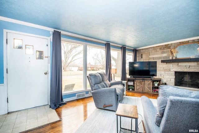 3113 N BIGELOW Street, Peoria, IL 61604