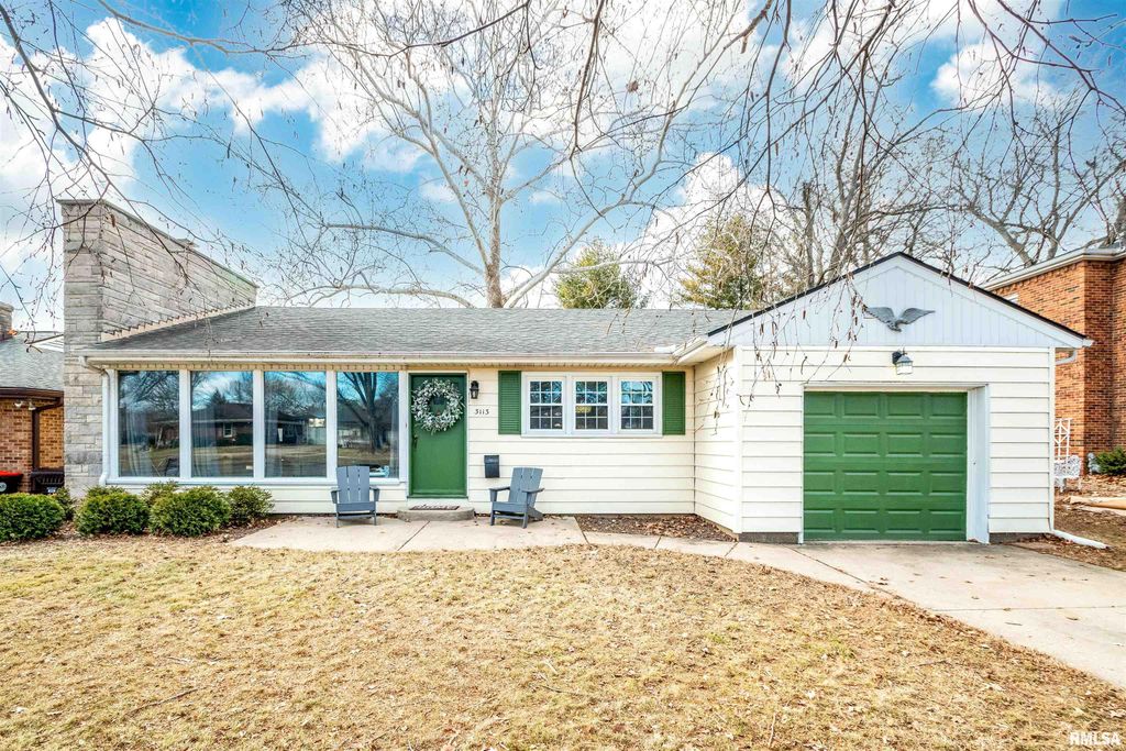 3113 N BIGELOW Street, Peoria, IL 61604