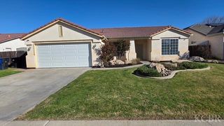 698 Wexford Court, Lemoore, CA 93245
