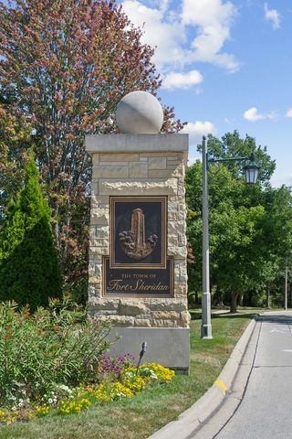 154 Leonard Wood South 213, Highland Park, IL 60035