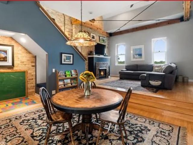 154 Leonard Wood South 213, Highland Park, IL 60035