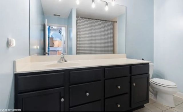 154 Leonard Wood South 213, Highland Park, IL 60035