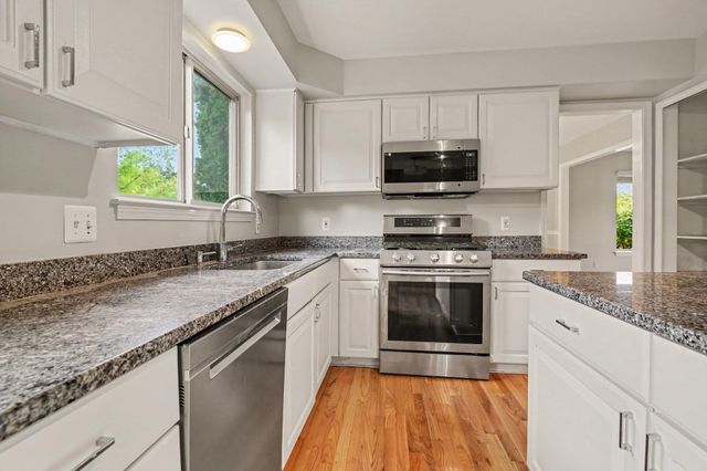 312 Redrock Court, Ann Arbor, MI 48103