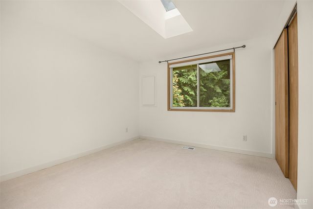 9820 NE Beach Crest Drive, Bainbridge Island, WA 98110