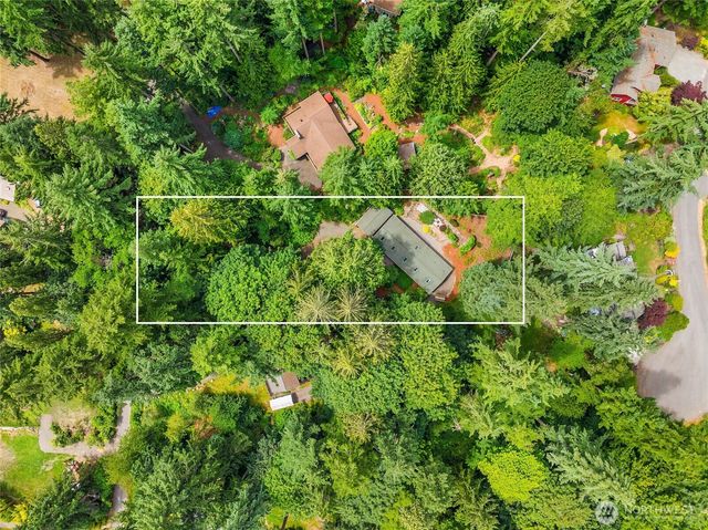 9820 NE Beach Crest Drive, Bainbridge Island, WA 98110