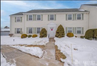 217 Mayflower Way O, Monroe, NJ 08831