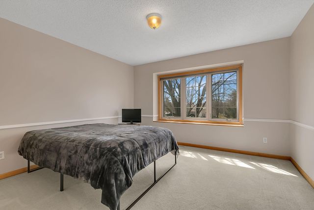 2706 21st Avenue S, Saint Cloud, MN 56301