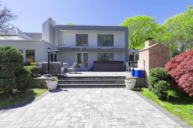 83 Cliff Road, Port Jefferson, NY 11777