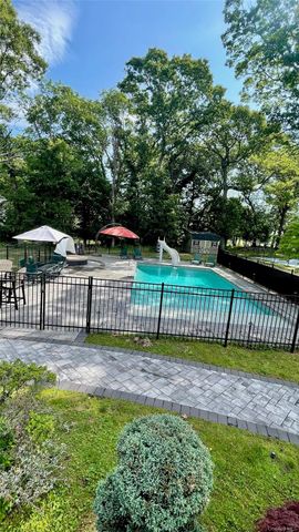 83 Cliff Road, Port Jefferson, NY 11777