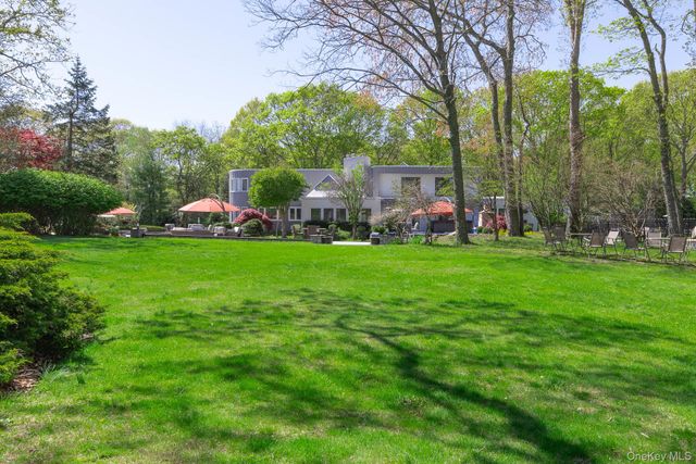 83 Cliff Road, Port Jefferson, NY 11777