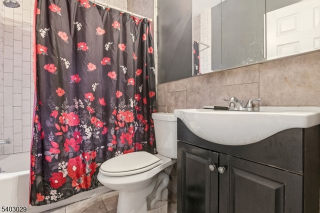 36 Tillinghast St, Newark City, NJ 07108