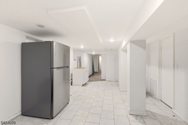 36 Tillinghast St, Newark City, NJ 07108