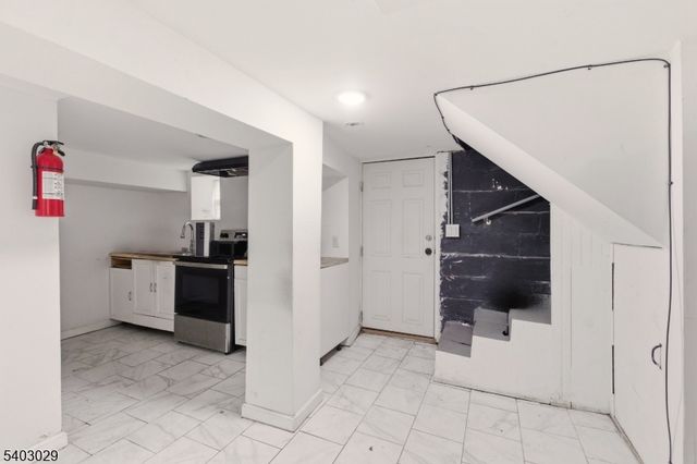 36 Tillinghast St, Newark City, NJ 07108