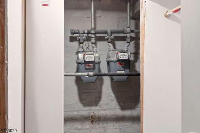 36 Tillinghast St, Newark City, NJ 07108