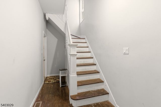 36 Tillinghast St, Newark City, NJ 07108