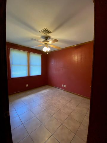 407 Dauphine Ave, Houma, LA 70363