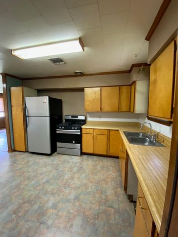 407 Dauphine Ave, Houma, LA 70363