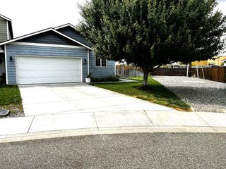 2597 Jason Loop, Richland, WA 99352
