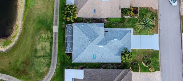 20978 Country Barn DR, Estero, FL 33928